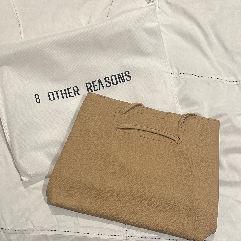 8 Other Reasons VEGAN LEATHER SLOUCHY BUCKET BAG